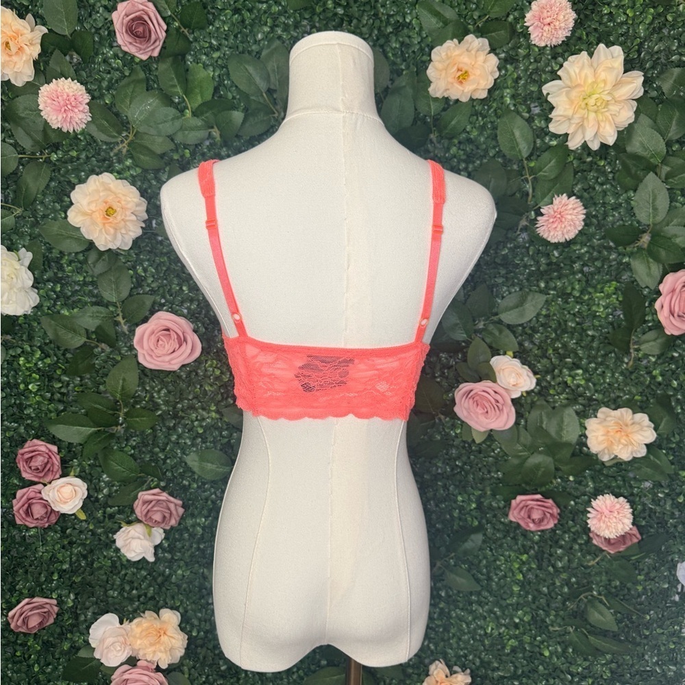 Free People Intimately & Guess Bralette Set of 2! - Picture 10 of 12